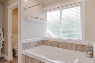 984 N 500 E, Centerville, UT 84014 - Photo 31