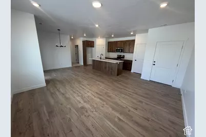 253 E Volunteer Dr #8-203, Spanish Fork, UT 84660 - Photo 7