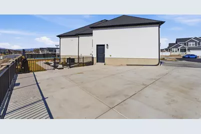 1437 W Valley Dr, Lindon, UT 84042 - Photo 41