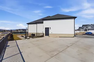 1437 W Valley Dr, Lindon, UT 84042 - Photo 41