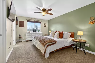 768 W 1090 N, Clinton, UT 84015 - Photo 9