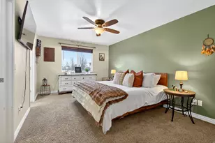 768 W 1090 N, Clinton, UT 84015 - Photo 9