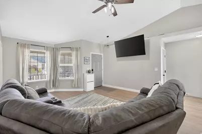 2004 E Juniper Dr N, Eagle Mountain, UT 84005 - Photo 5