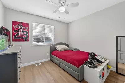 2004 E Juniper Dr N, Eagle Mountain, UT 84005 - Photo 13