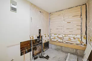 241 N Vine St W, Salt Lake City, UT 84103 - Photo 33