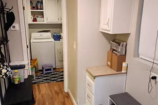 1142 W Barberry Dr S, Taylorsville, UT 84123 - Photo 17