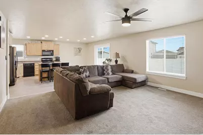 696 N Devonshire Dr, Saratoga Springs, UT 84045 - Photo 9