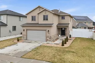 696 North Devonshire Drive, Saratoga Springs, UT 84045 - Photo 3