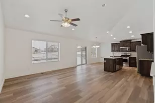 981 S Red Barn Dr, Santaquin, UT 84655 - Photo 9