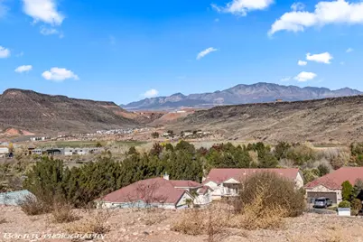816 Obsidian Dr #16, Saint George, UT 84770 - Photo 7