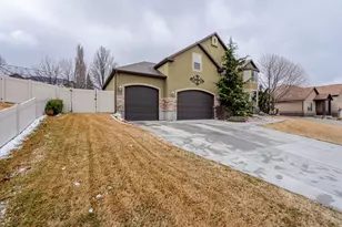 8026 S Cricket Ln W, West Jordan, UT 84081 - Photo 3