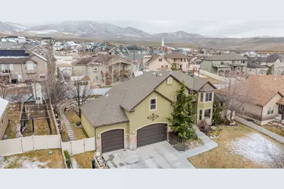 8026 S Cricket Ln W, West Jordan, UT 84081 - Photo 37