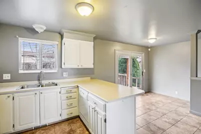 10941 S Mill Canyon Dr, Sandy, UT 84094 - Photo 9