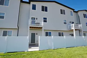 699 E Ryegrass Dr N, Eagle Mountain, UT 84005 - Photo 25