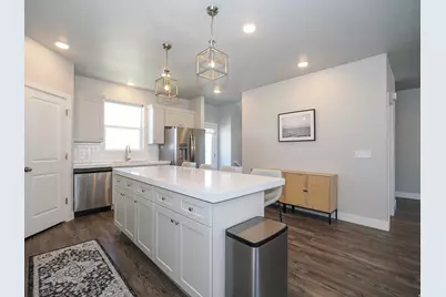 699 E Ryegrass Dr N, Eagle Mountain, UT 84005 - Photo 5