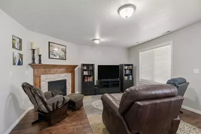 1643 N 2225 W, Clinton, UT 84015 - Photo 19