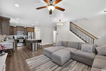 412 W McClellan Ct, Provo, UT 84601 - Photo 9