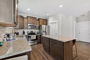 412 W McClellan Ct, Provo, UT 84601 - Photo 3