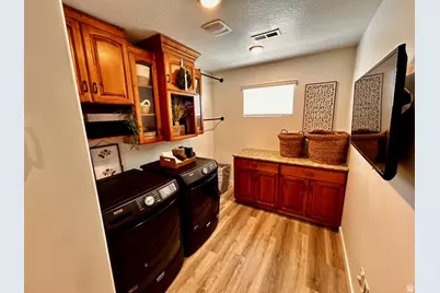 1373 S Raintree Ln, Santaquin, UT 84655 - Photo 17