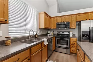 11344 S Abbotts Ln, Sandy, UT 84070 - Photo 5