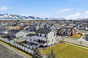 724 W 50 N, Hyrum, UT 84319 - Photo 57