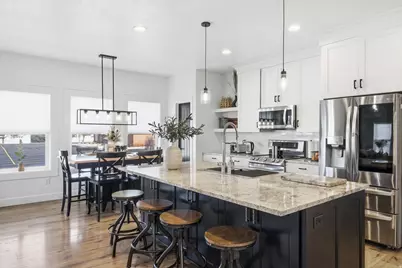 724 W 50 N, Hyrum, UT 84319 - Photo 17