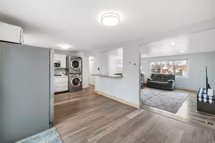 140 W 8710 S, Sandy, UT 84070 - Photo 7