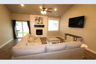 4418 S 850 W #14, Riverdale, UT 84405 - Photo 3