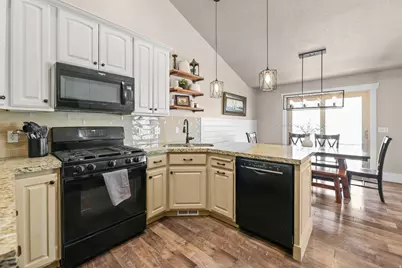 802 E 1120 N, Tooele, UT 84074 - Photo 11