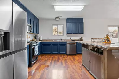 3523 S Hawk Dr, Saratoga Springs, UT 84045 - Photo 11