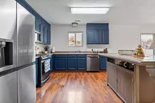 3523 S Hawk Dr, Saratoga Springs, UT 84045 - Photo 11