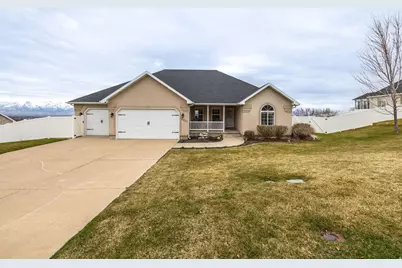 2827 Viewcrest Cir, North Logan, UT 84341 - Photo 1