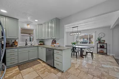 616 E Aaron Ave S, Springville, UT 84663 - Photo 9