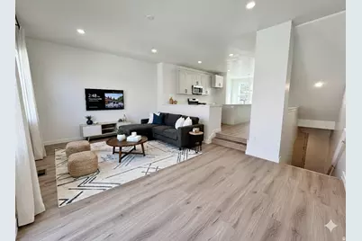 1650 N Main St, Layton, UT 84041 - Photo 5