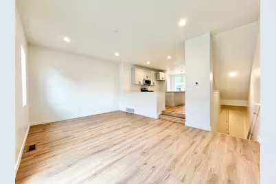 1650 N Main St, Layton, UT 84041 - Photo 3