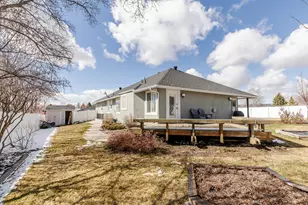 818 Summit Dr, Smithfield, UT 84335 - Photo 33