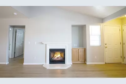 490 E 700 S #D42, Clearfield, UT 84015 - Photo 5