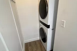 1872 E Cresthill Dr S, Holladay, UT 84117 - Photo 11