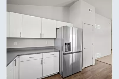 64 W 600 S #C301, Springville, UT 84663 - Photo 19