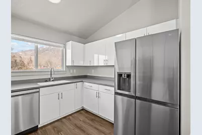 64 W 600 S #C301, Springville, UT 84663 - Photo 15