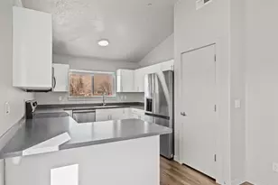 64 W 600 S, Springville, UT 84663 - Photo 13