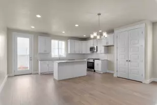 6738 W Broad Stem Way, Herriman, UT 84096 - Photo 11