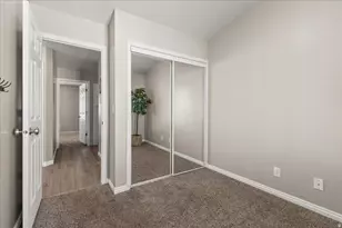 628 W Crk Blf Cv, Sandy, UT 84070 - Photo 17