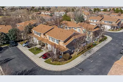 628 W Creek Bluff Cv, Sandy, UT 84070 - Photo 27