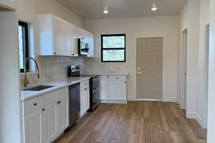 275 S 300 W, Price, UT 84501 - Photo 7