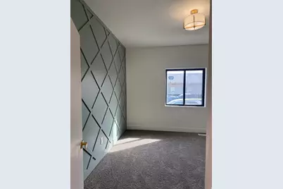 275 S 300 W, Price, UT 84501 - Photo 11