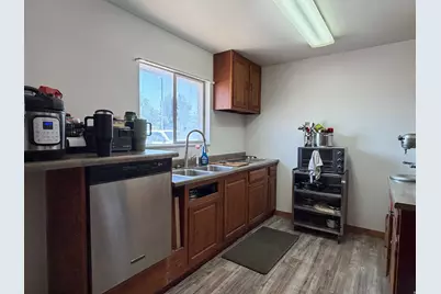 225 E Main St, Delta, UT 84624 - Photo 9