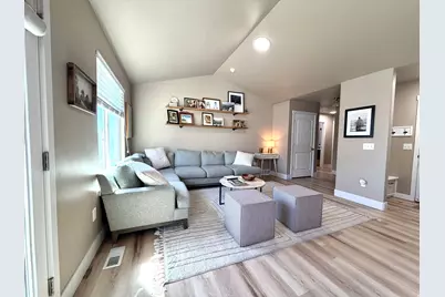 1612 E 925 S, Clearfield, UT 84015 - Photo 5