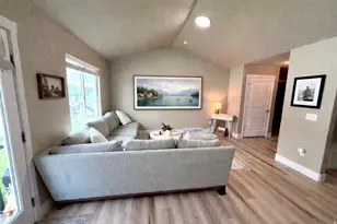 1612 E 925 S, Clearfield, UT 84015 - Photo 7