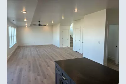 1629 W 3125 N, Pleasant View, UT 84414 - Photo 3